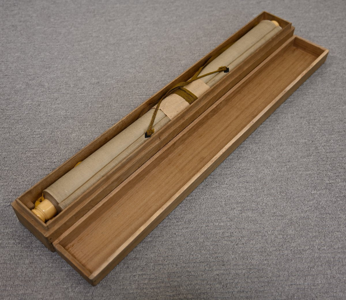 Tanomura Chikuden 田能村 竹田 (1777-1835) kakejiku scroll, ca. 1810 / 河辺青蘭 Kawabe Seiran (1868-1931)